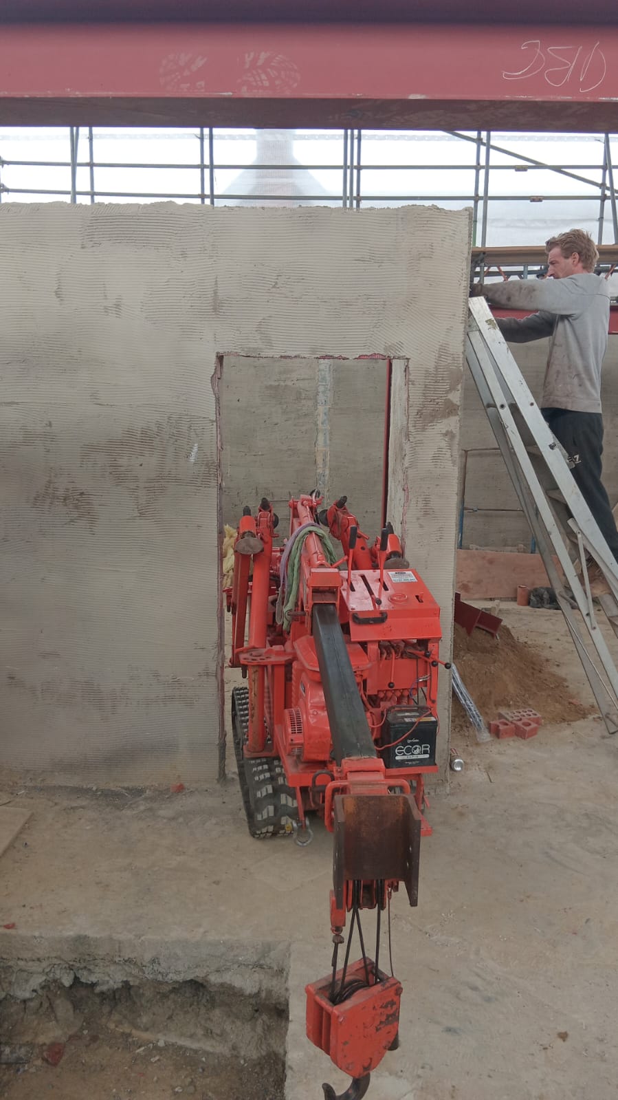 24 Hour Crane Lifting Section Image
